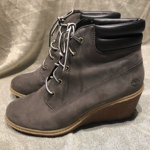 Timberland women’s Amston 6-inch boots, size 8.5M